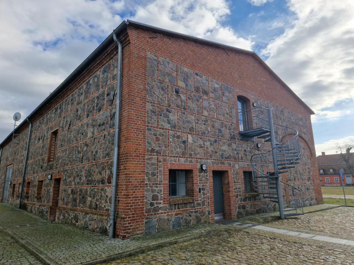 Hotel Schloss Rothenklempenow Exterior foto